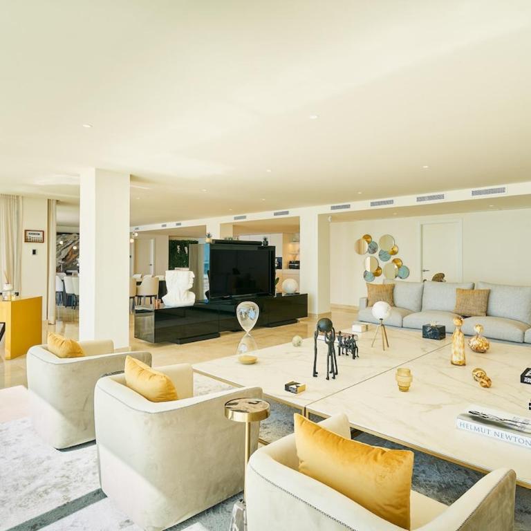 Villa Riviera, Luxury, pool, jacuzzi, cinema & gym - Villa - 20