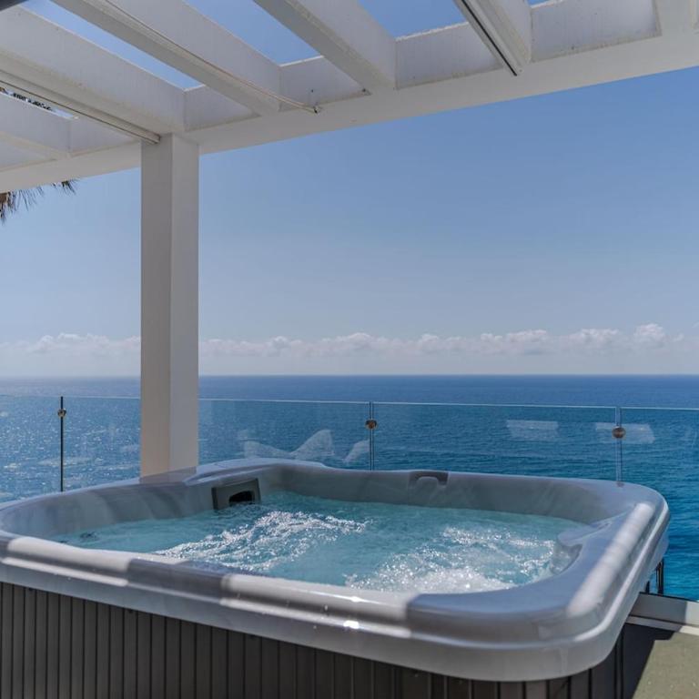 Villa Riviera, Luxury, pool, jacuzzi, cinema & gym - Villa - 43