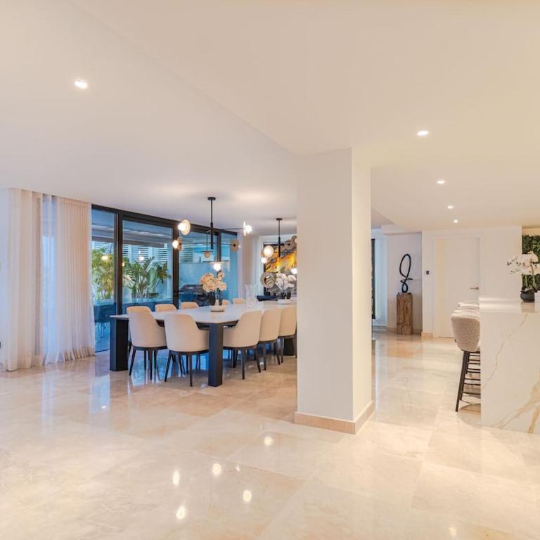 Villa Riviera, Luxury, pool, jacuzzi, cinema & gym - Villa - 60