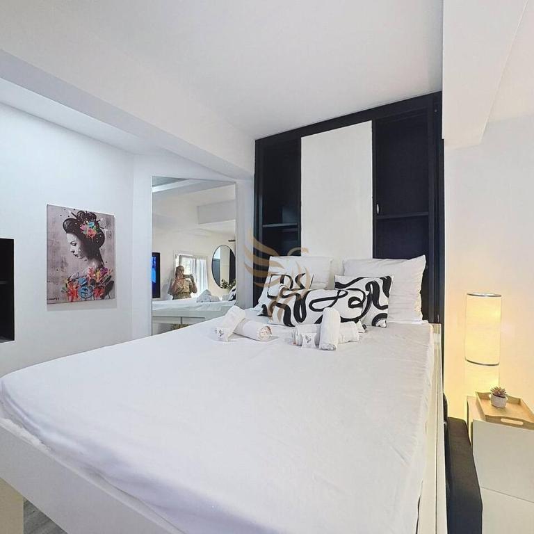 Studio l'Atelier – Parking & Beaches 15 min Walk - Appartement - 13