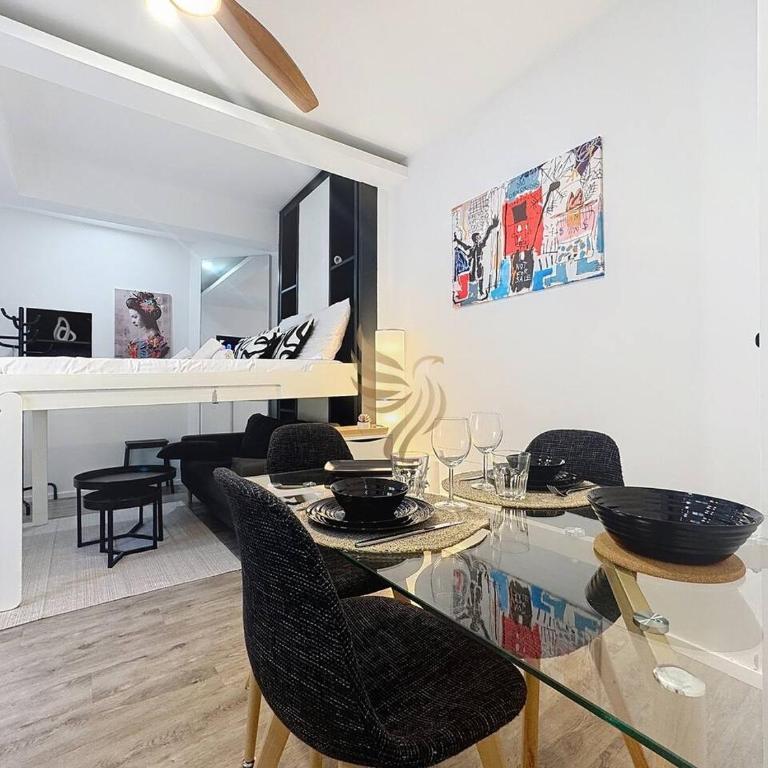 Studio l'Atelier – Parking & Beaches 15 min Walk - Appartement - 14
