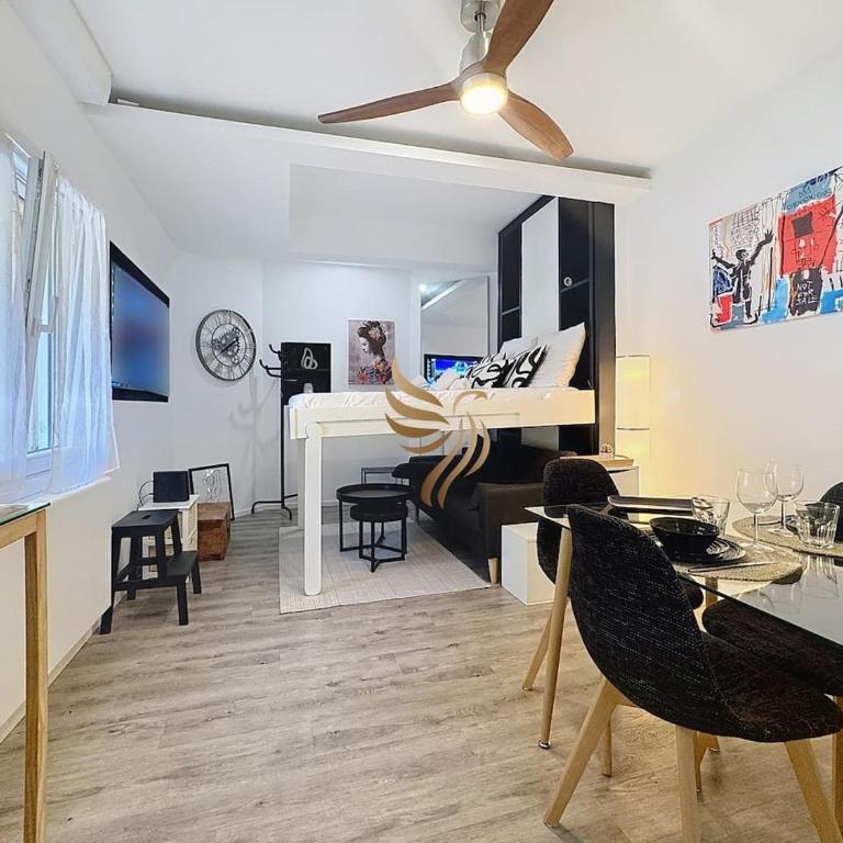 Studio l'Atelier – Parking & Beaches 15 min Walk - Appartement - 19