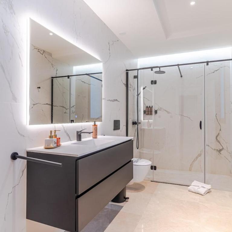 Villa Riviera, Luxury, pool, jacuzzi, cinema & gym - Villa - 96