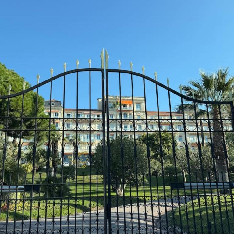 Studio l'Atelier – Parking & Beaches 15 min Walk - Appartement - 58