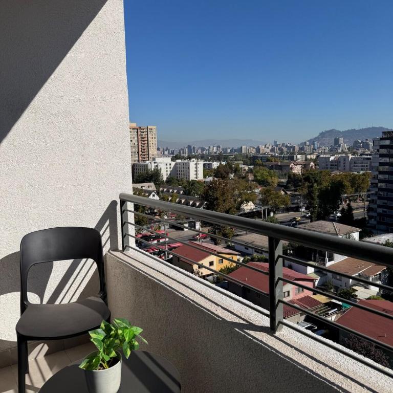 Moderno apartamento en Ñuñoa Estadio Nacional - Two-Bedroom Apartment with Balcony - 6