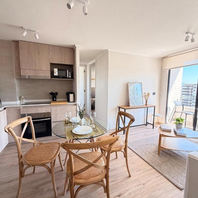 Moderno apartamento en Ñuñoa Estadio Nacional - Two-Bedroom Apartment with Balcony - 14