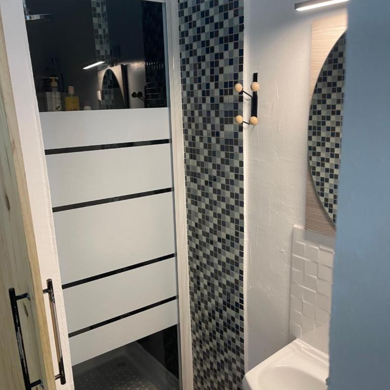 T1 neufs climatisés sur-équipés - Apartamento de 1 dormitorio - 17