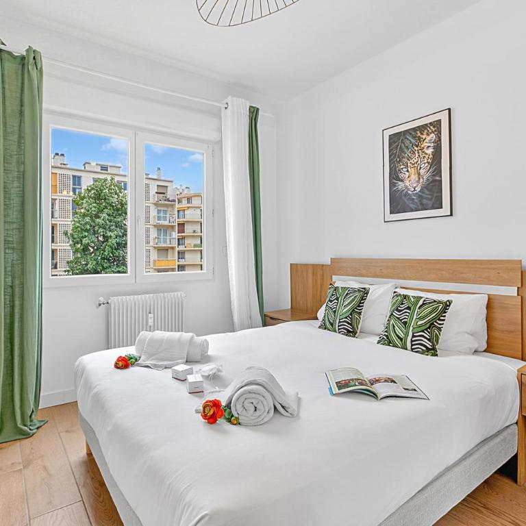 2 Bedrooms Antibes Center, Balcony - Happy Rentals - Apartment with Balcony - 4