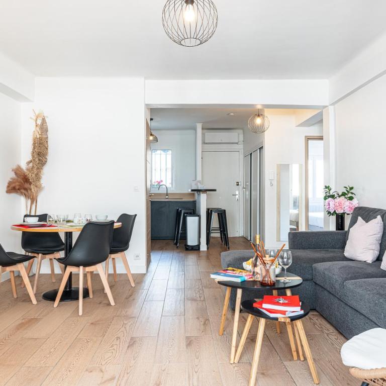 2 Bedrooms Antibes Center, Balcony - Happy Rentals - Apartment with Balcony - 12