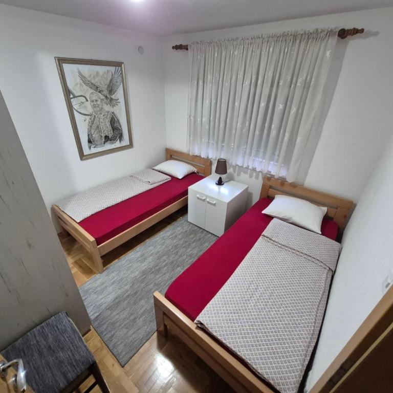 Planinski vuk rooms - Dvokrevetna Soba sa Zasebnim Krevetima - 5