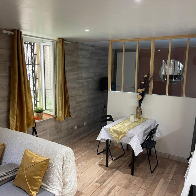 T1 neufs climatisés sur-équipés - Apartamento de 1 dormitorio - 15