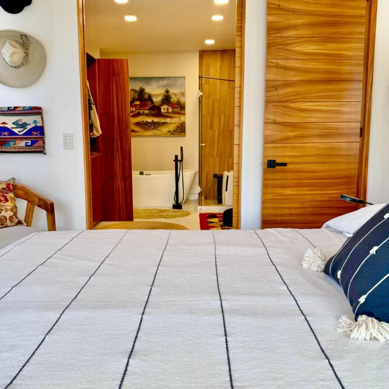Casa Kalm - Ocean View - Rooftop Pool - Steps from the Beach - Apartamento de 2 dormitorios - 20