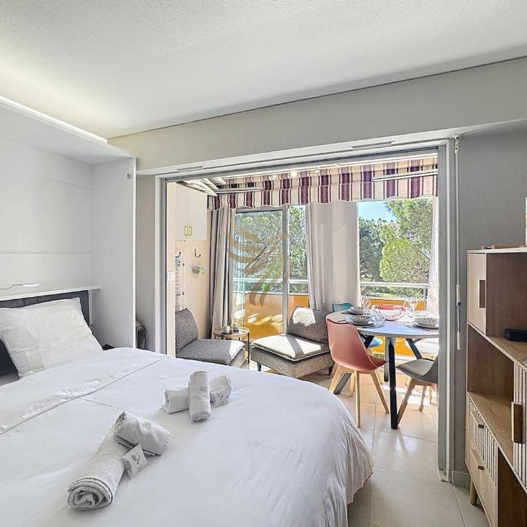 Studio Coco'B, 4p, A/C, Wi-Fi, beach 500m, parking - One-Bedroom Apartment - 9