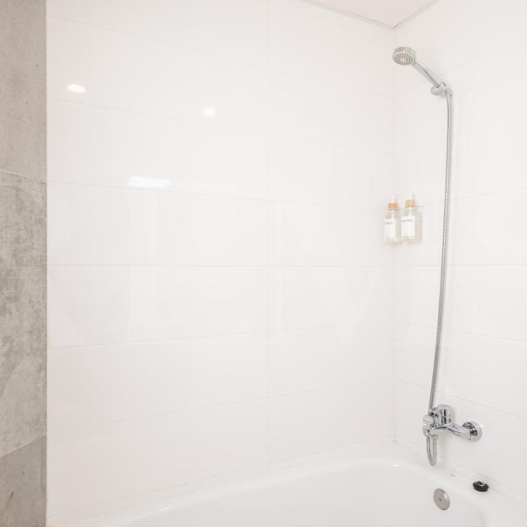 Chic Gem Rooftop terrace with BBQ REMS - Two-Bedroom Apartment - 31