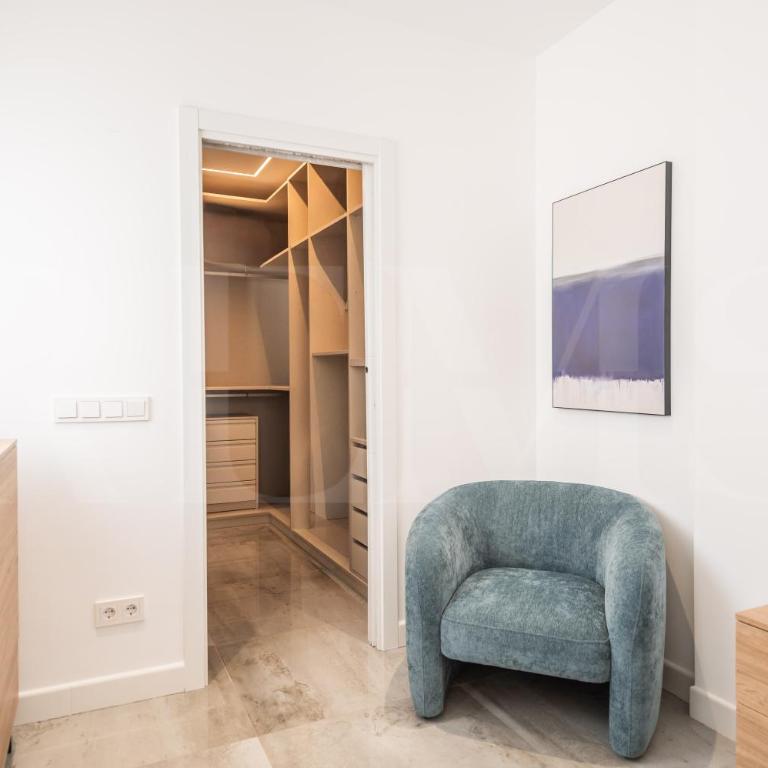 Chic Gem Rooftop terrace with BBQ REMS - Two-Bedroom Apartment - 22