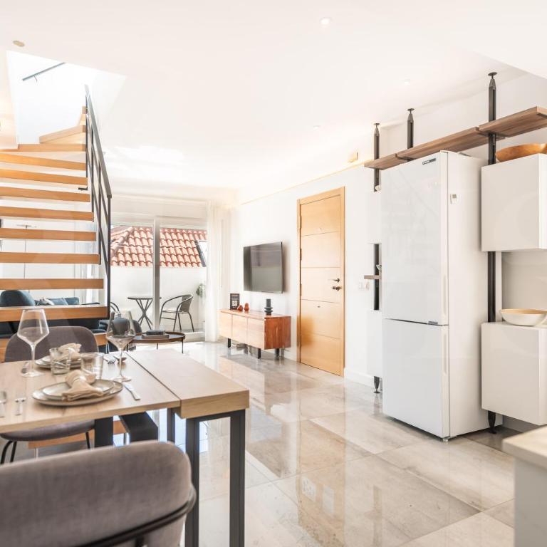 Chic Gem Rooftop terrace with BBQ REMS - Two-Bedroom Apartment - 19