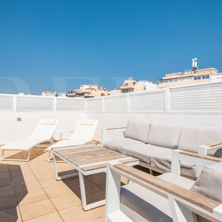Chic Gem Rooftop terrace with BBQ REMS - Two-Bedroom Apartment - 27