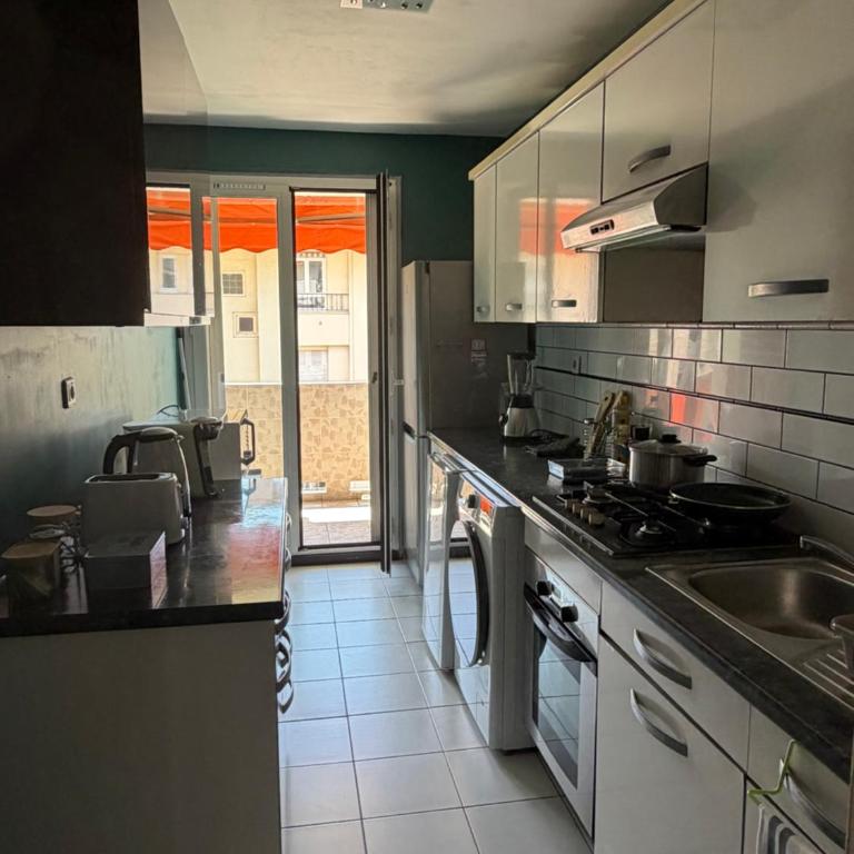 Appartement trois pièces spacieux à Cannes - Two-Bedroom Apartment - 10