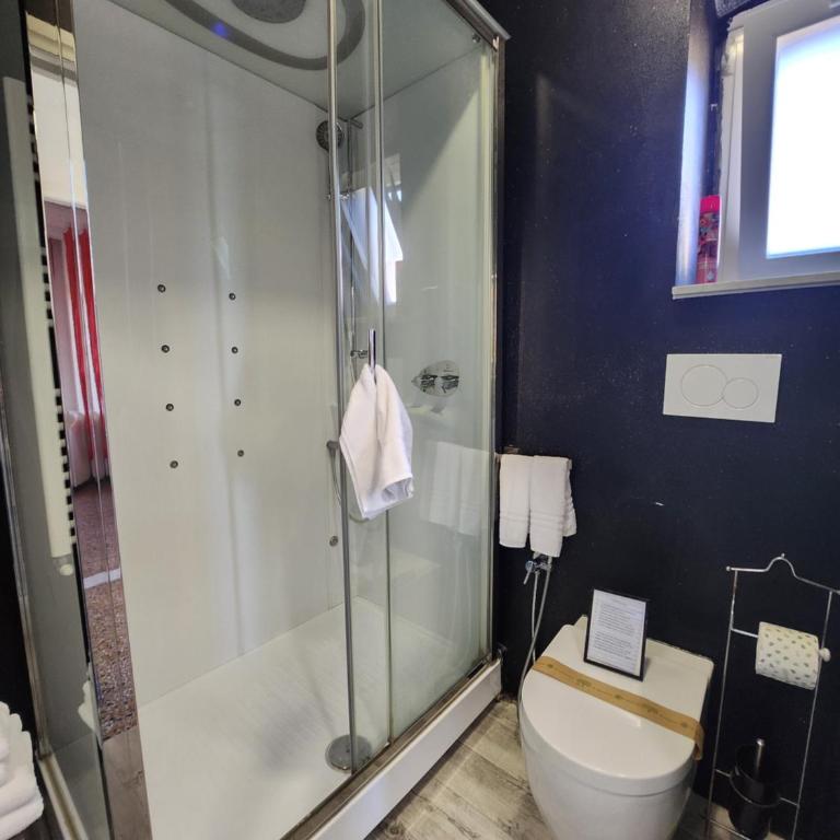 VarazzeSuite Golden Paradise - Appartamento con 2 Camere da Letto - 25