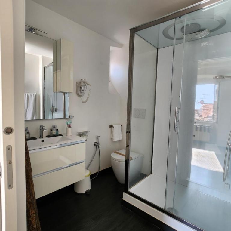 VarazzeSuite Golden Paradise - Appartamento con 2 Camere da Letto - 44