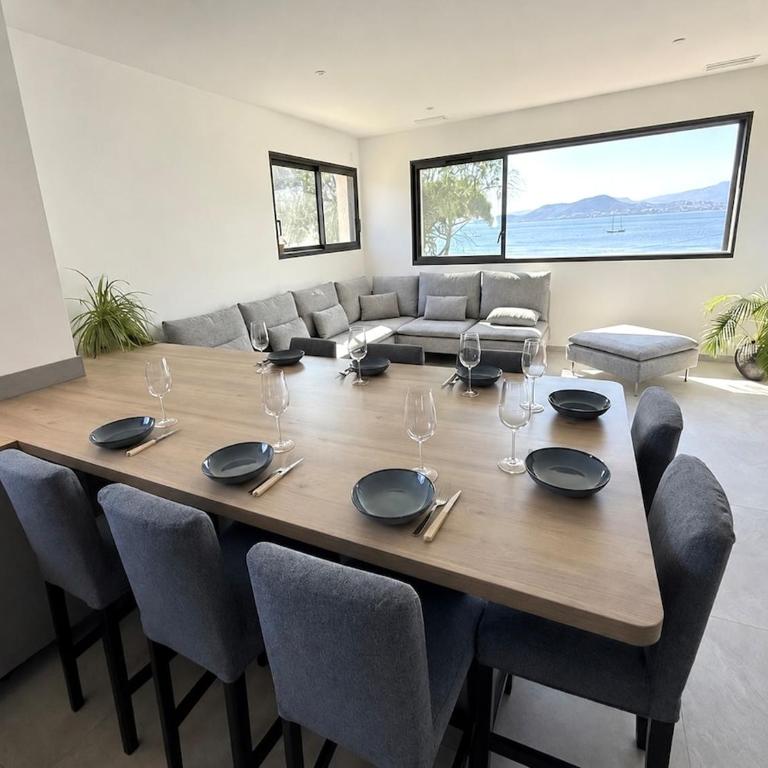 Villa Presqu'île de Giens - Vue mer panoramique - Hyères - Four-Bedroom House - 5