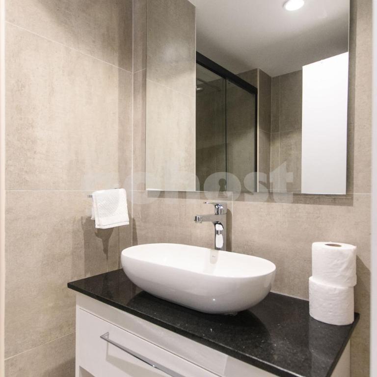 Cool 2 bedroom apt near La Galeria - Apartamento - 16