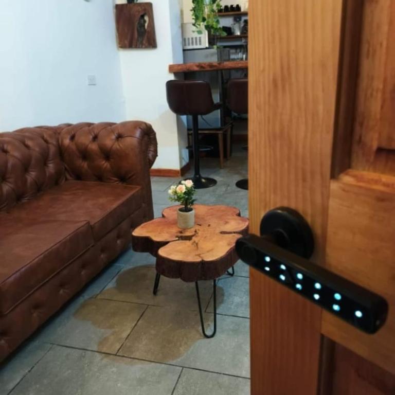 Cabañas lobo blanco - Laureles Medellín - Studio Apartment with One Double Bed - 4