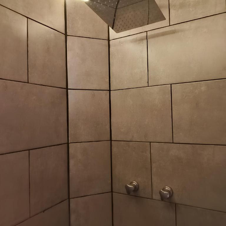 Cabañas lobo blanco - Laureles Medellín - Studio Apartment with Balcony - 2