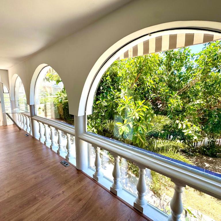 Luminous studio apartment in a villa with pool - Apartamento de 1 dormitorio - 3