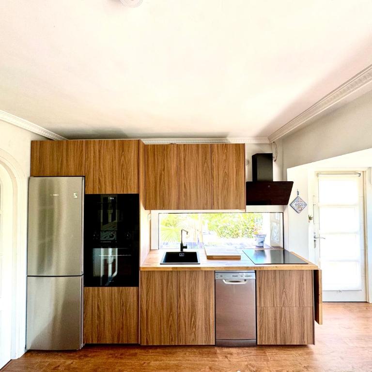 Luminous studio apartment in a villa with pool - Apartamento de 1 dormitorio - 12