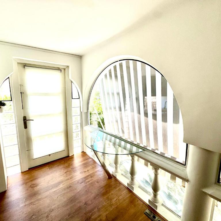 Luminous studio apartment in a villa with pool - Apartamento de 1 dormitorio - 19