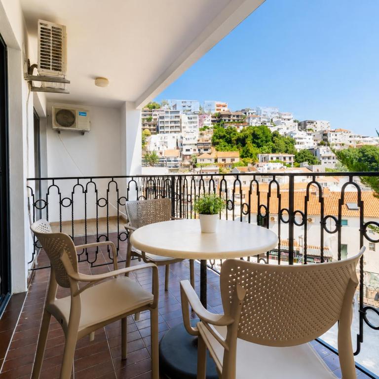 Adria by Odea Stays - Apartman sa 2 Spavaće Sobe, Balkonom i Pogledom na More - 2