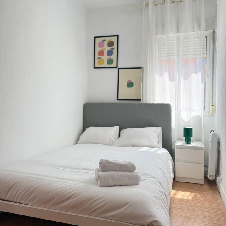 Espacioso Apartamento en el Centro de Madrid, Quince de Mayo by beBalmy - Apartamento - 15