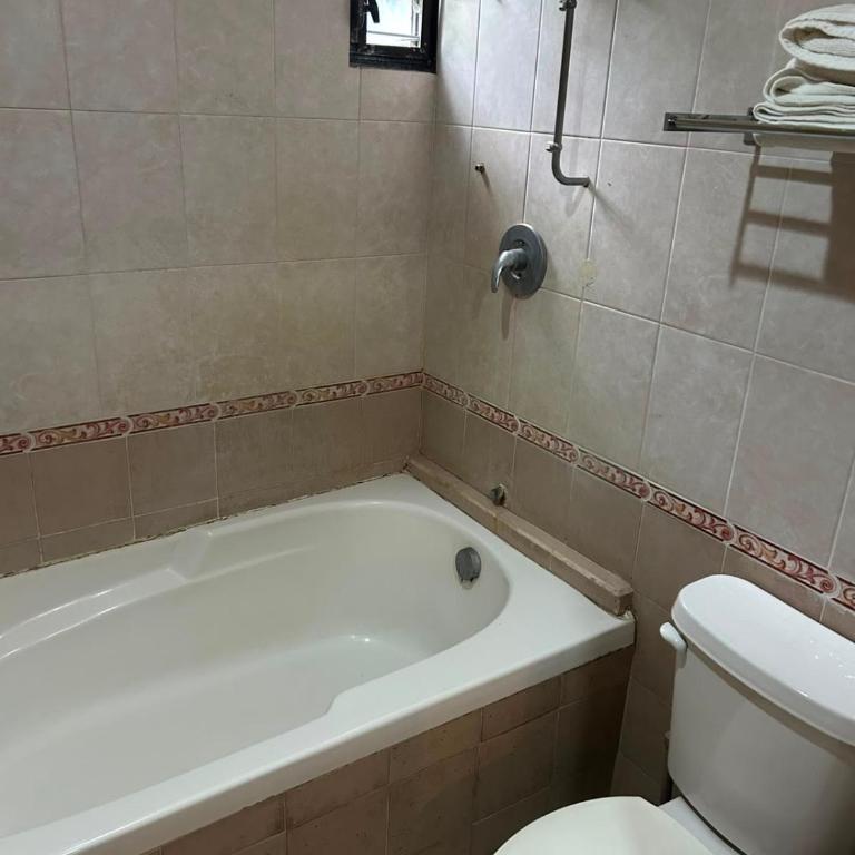 Hotel CBlanca - Chambre Lits Jumeaux - 8