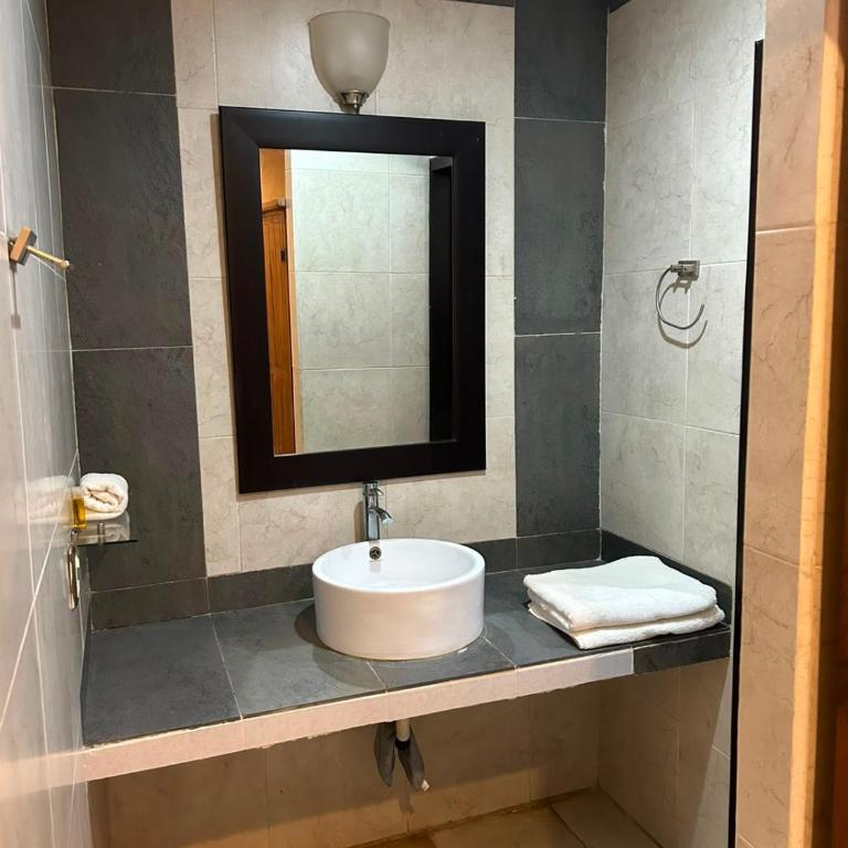 Hotel CBlanca - Chambre Lit King-Size Supérieure - 10