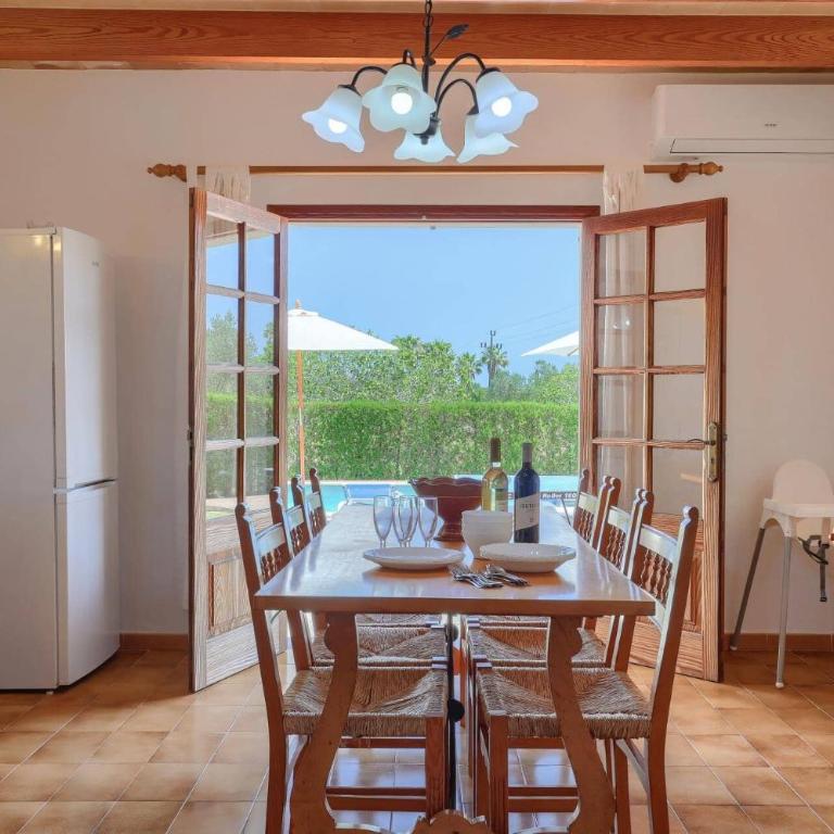 Villa Casa Margarita by Villa Plus - Villa - 10