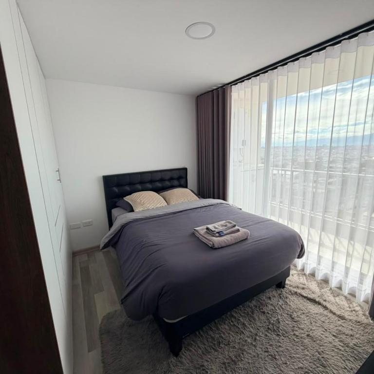 Amplio apartamento con vista a Quito - 2 parqueos - One-Bedroom Apartment - 7