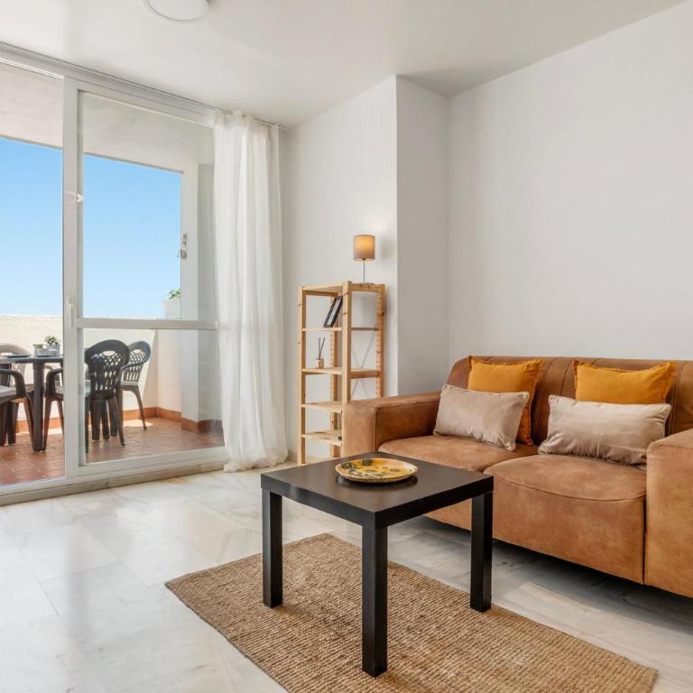 A pasos de la playa 2 dorm. en La Carihuela - Apartamento - 4