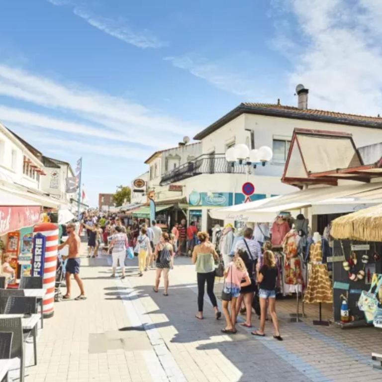 Au coeur du bourg et très proche plage - Maison de Vacances - 8