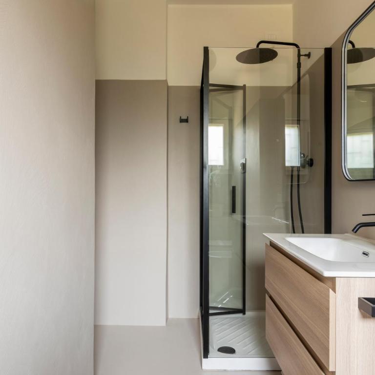 Apartment with garden - a peaceful oasis in the city - Two-Bedroom Apartment - 7