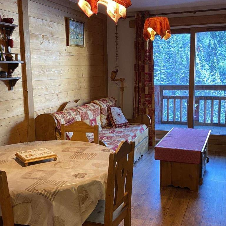 Appartement cosy avec vue village - 4 pers. - FR-1-886-4 - Appartement - 1