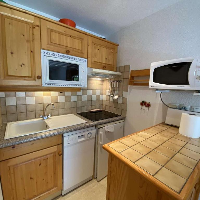 Appartement au pied des pistes, animaux OK - 4 pers. - FR-1-886-22 - Appartement - 6