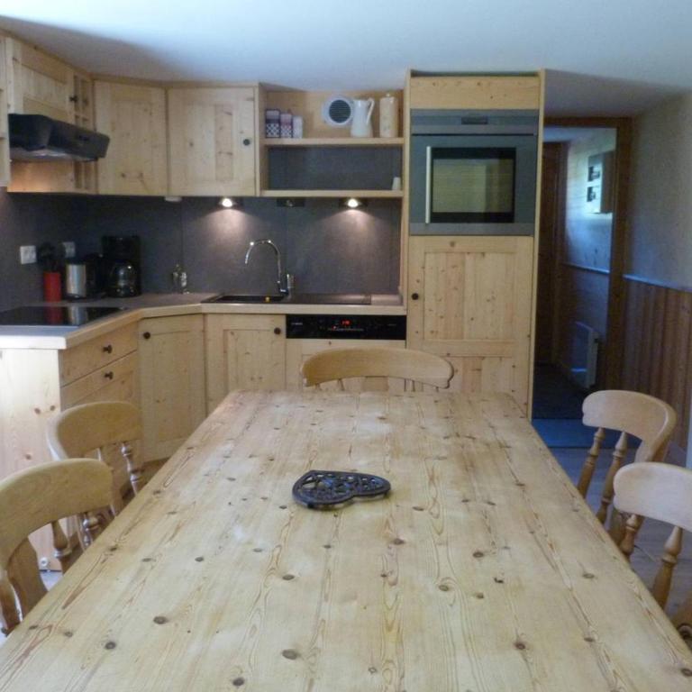Appartement, terrasse - 6 pers. - FR-1-886-64 - Maison de Vacances - 1