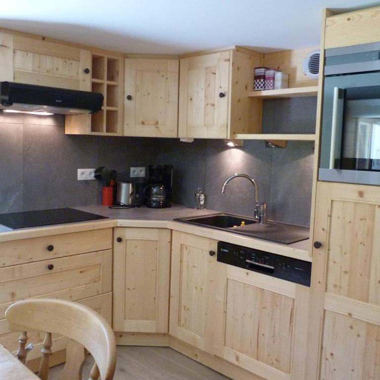 Appartement, terrasse - 6 pers. - FR-1-886-64 - Maison de Vacances - 3