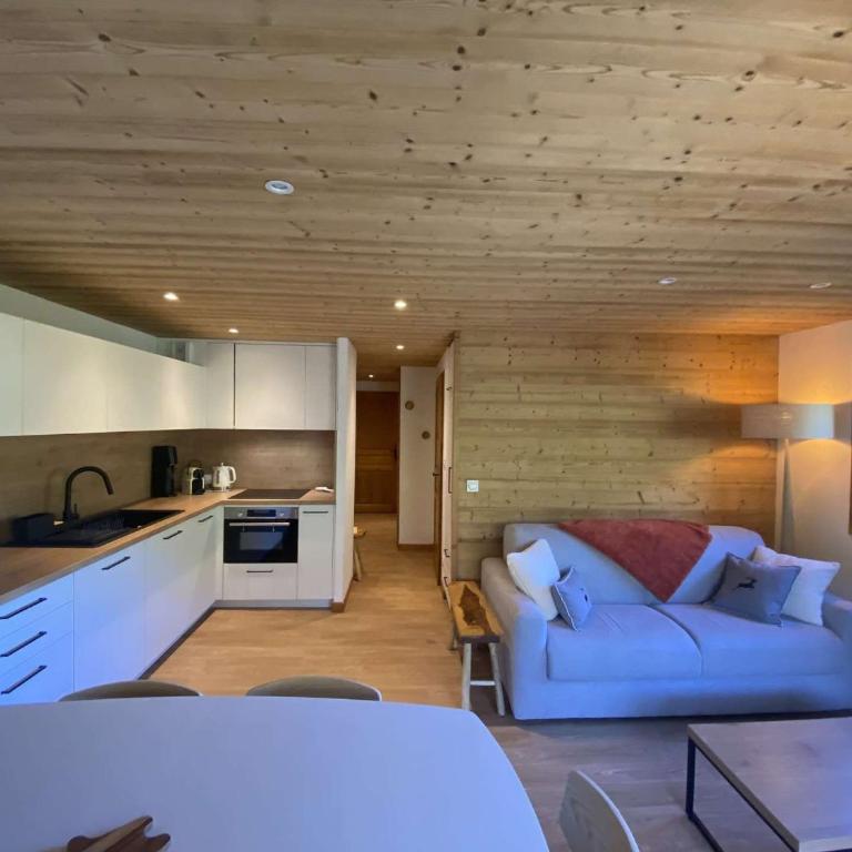 Appartement accueillant, vue village - 6 pers. - FR-1-886-33 - Appartement - 1