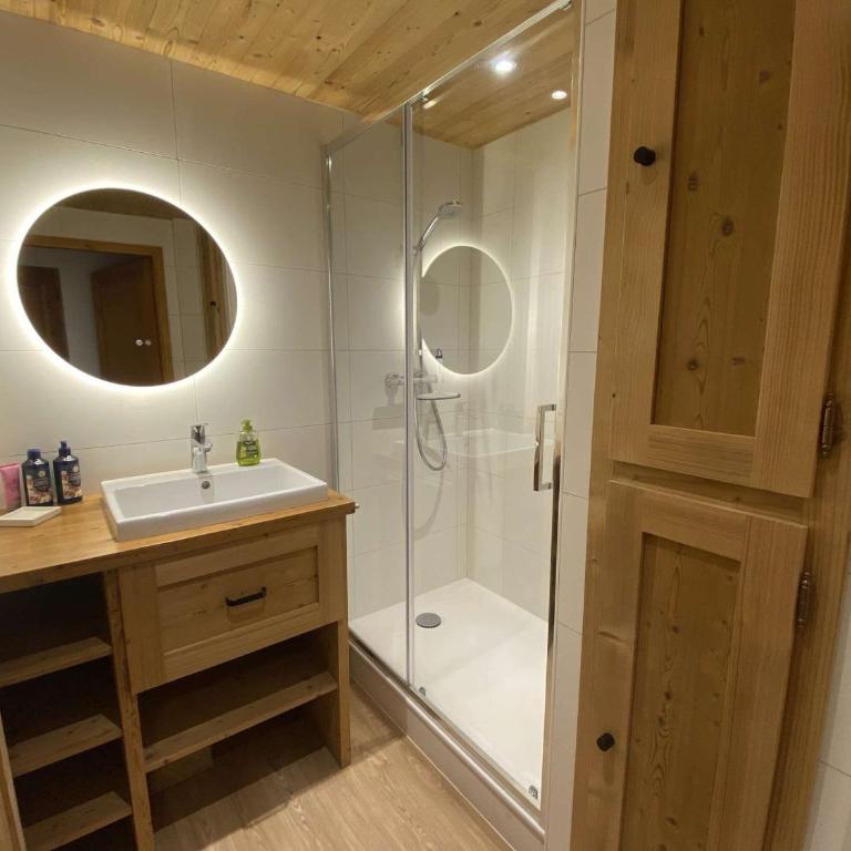 Appartement accueillant, vue village - 6 pers. - FR-1-886-33 - Appartement - 10