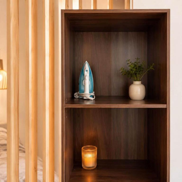 Chic Madrid Stay with Terrace - Apartamento de 1 dormitorio - 8