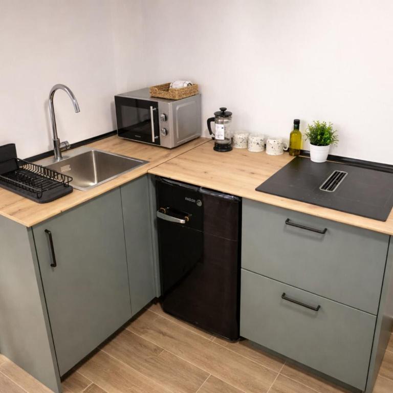 Chic Madrid Stay with Terrace - Apartamento de 1 dormitorio - 13