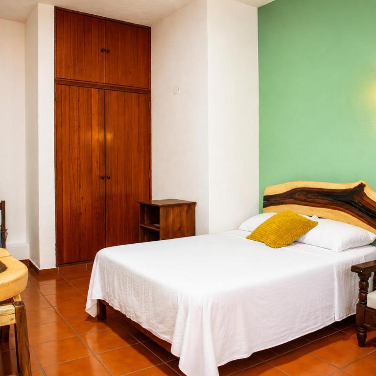 Casa San Jerónimo - Habitación con cama extragrande. - 4