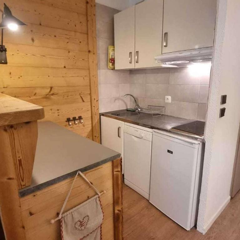 Studio cosy avec parking - 4 pers. - FR-1-886-77 - Studio - 5